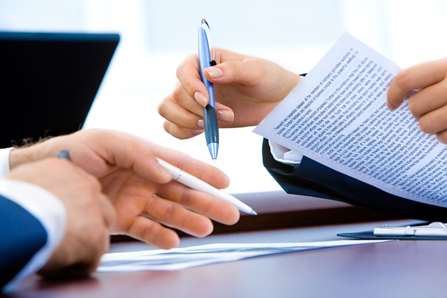 Que significado tiene el recibo de uscis MS y IOE